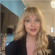 Madrelingua English teacher with b1 level Italian- experienced teaching students online